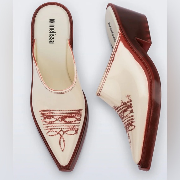 Melissa Shoes - MELISSA Texas Mule in Red/Beige